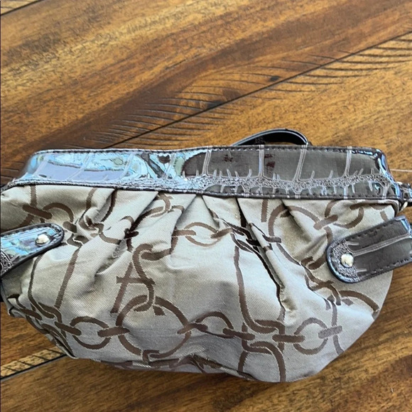 Ashley Stewart brown wristlet - Picture 7 of 11